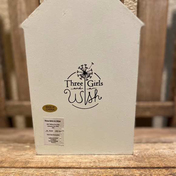 By The Sea Wood Sign, Beach House Decor For Tier Trays, Beach Tabletop Sign - Picture 11 of 11